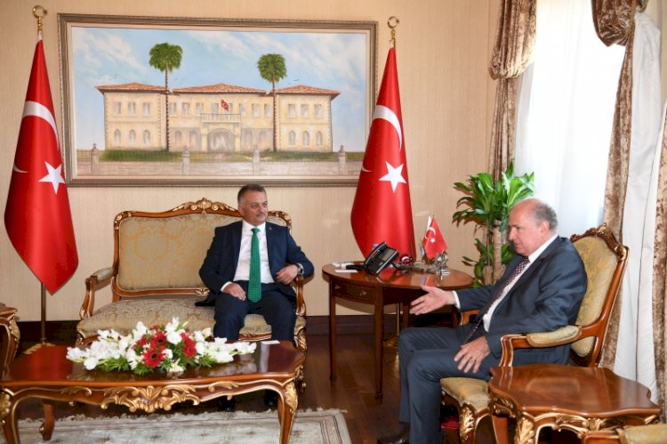 Arnavutluk Cumhuriyeti Ankara Büyükelçisi Antalya Valisini makamında ziyaret etti