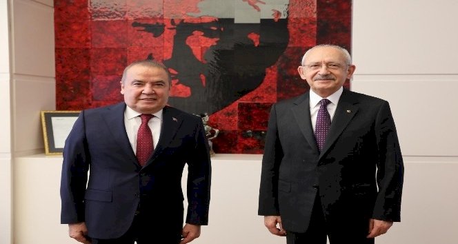 Başkan Böcek CHP Genel Başkanı Kılıçdaroğlu'na projelerini anlattı